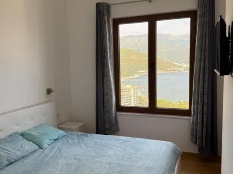 Rent, two bedroom apartment, 54m², Vidikovac, Budva - image 8