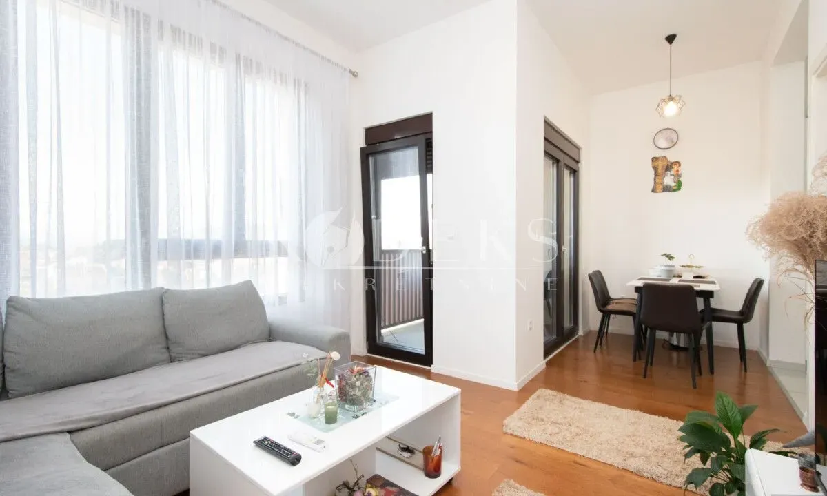 Izdavanje, dvosoban stan, 63m², Gornja Gorica, Podgorica