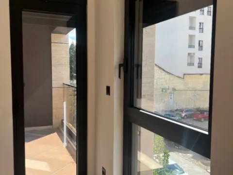 Prodaja, jednosoban stan, 44m², Centar, Podgorica - image 1