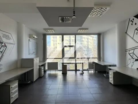 Rent, office space, 280m², Bulevar Oslobodjenja, Novi Sad Sve Podlokacije - image 12