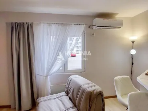 Izdavanje, stan, 20m², Zemun Gornji Grad, Zemun Sve Podlokacije - image 2