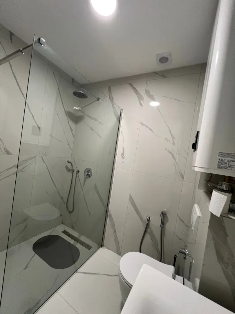 Izdavanje, dvosoban stan, 74m², Bjeliši, Bar