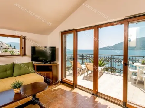 Sale, two bedroom apartment, 68m², Centar, Herceg Novi - image 11
