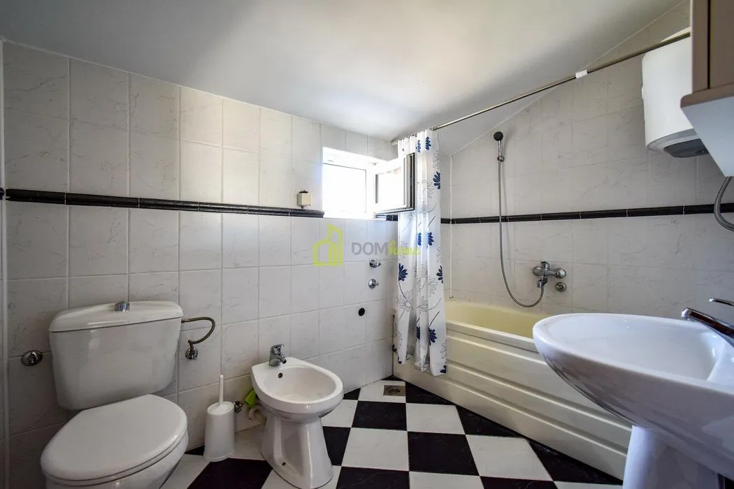 Rent, house, 185m², Tološi, Podgorica