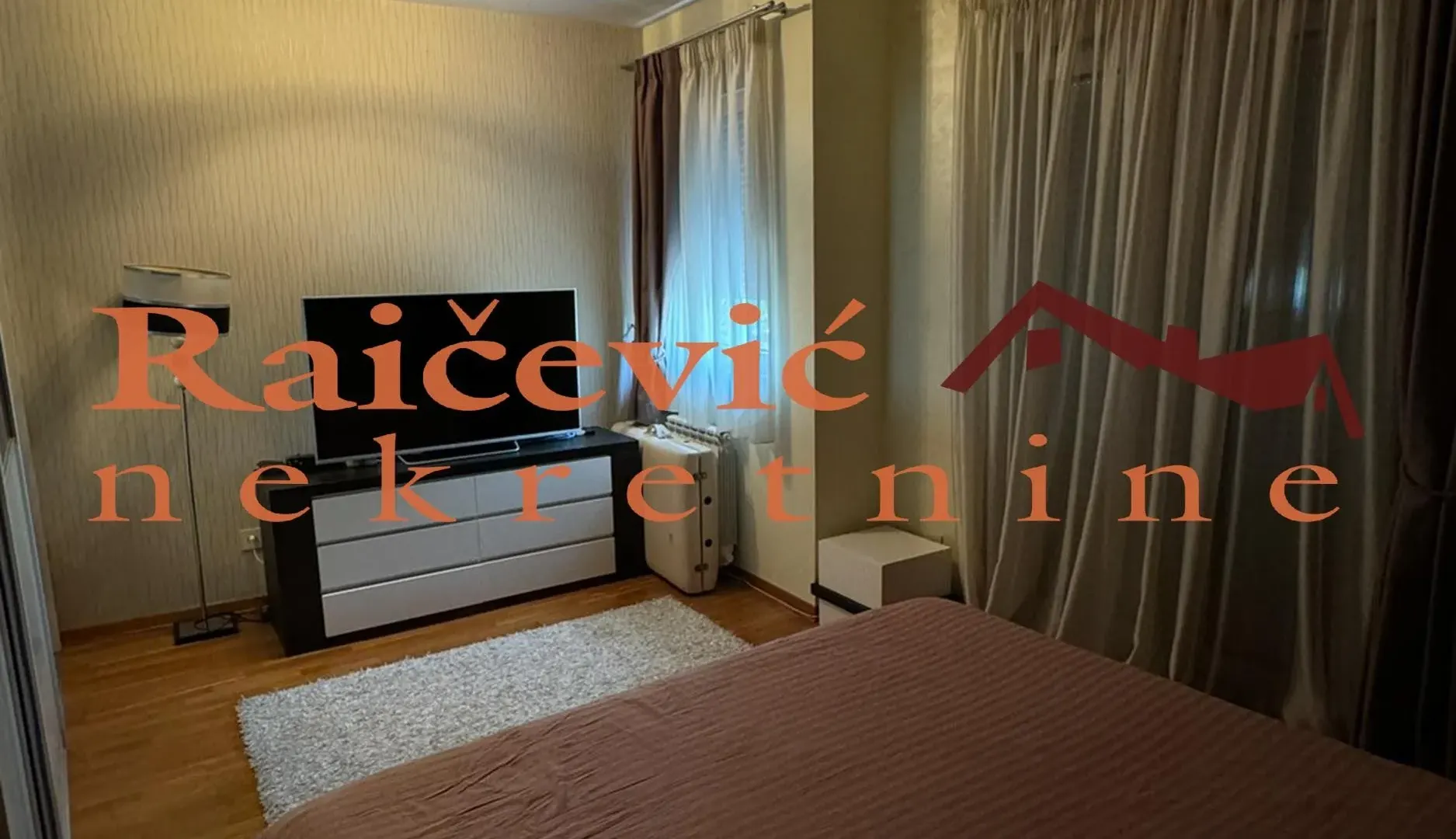 Prodaja, stan, 268m², Rakovica, Beograd