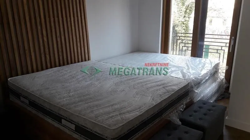 Rent, four bedroom apartment, 120m², Savski Venac, Beograd