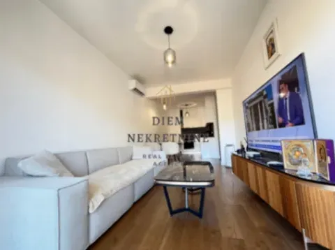 Izdavanje, dvosoban stan, 67m², Preko Morače, Podgorica - image 12