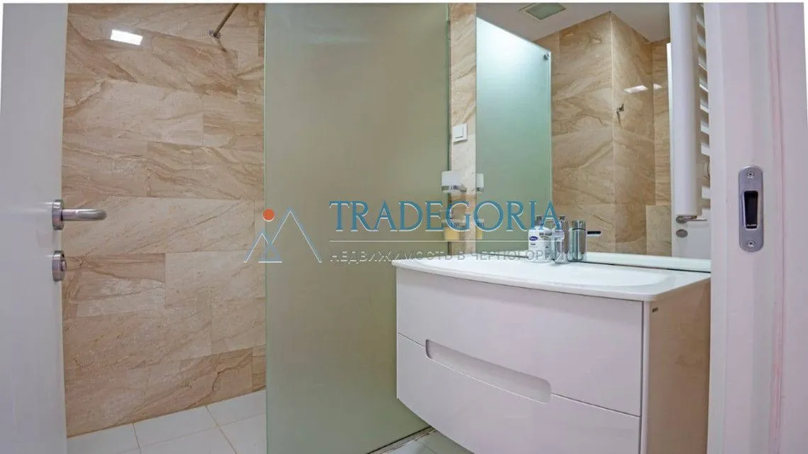 Prodaja, trosoban stan, 89m², Budva, Crna Gora