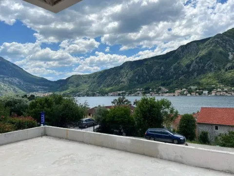 Prodaja, dvosoban stan, 55m², Dobrota, Kotor - image 11