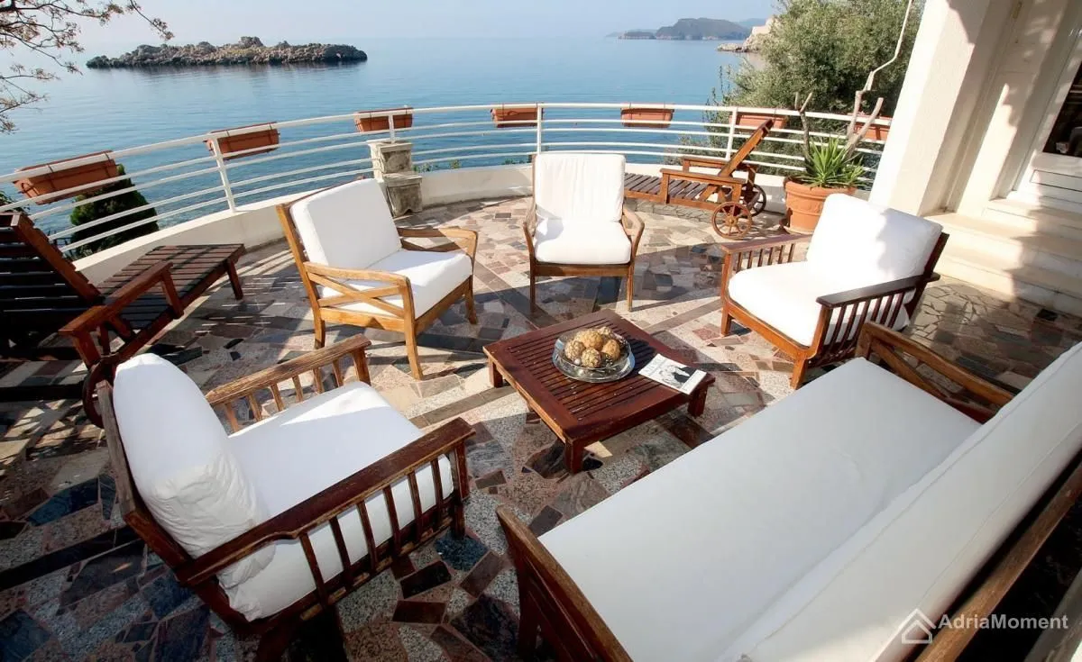 Prodaja, kuća, 560m², Sveti Stefan, Budva