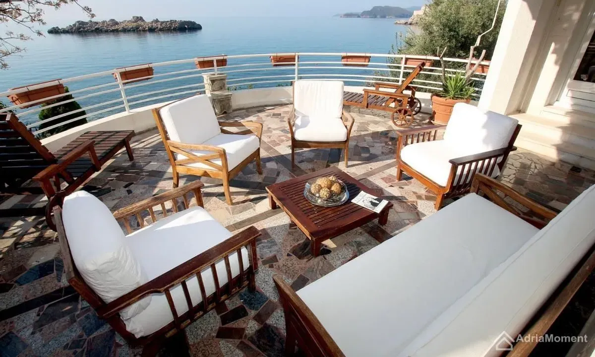 Prodaja, kuća, 560m², Sveti Stefan, Budva