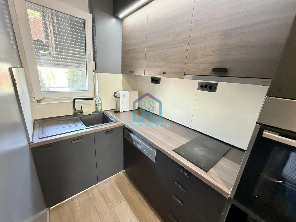 Prodaja, četvorosoban stan, 73m², Alibegovac, Petrovaradin