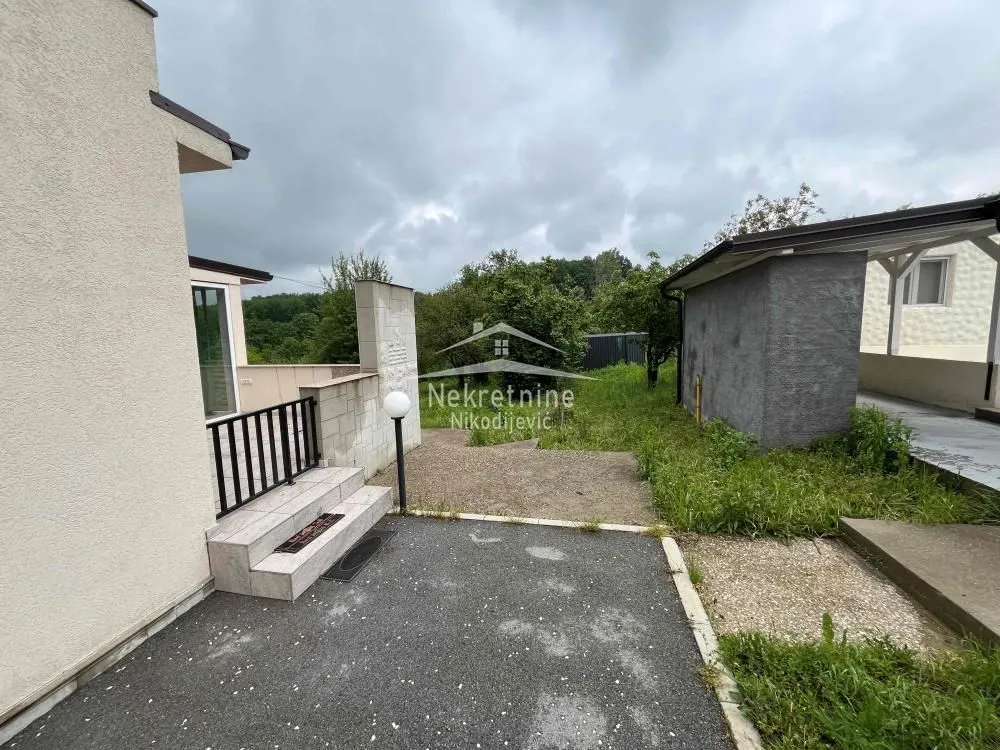 Prodaja, kuća, 650m², Babe, Sopot