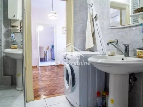 Rent, two bedroom apartment, 65m², Stari Grad, Beograd - image 13