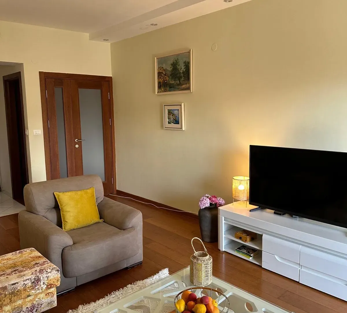 Rent, two bedroom apartment, 70m², Momišići, Podgorica