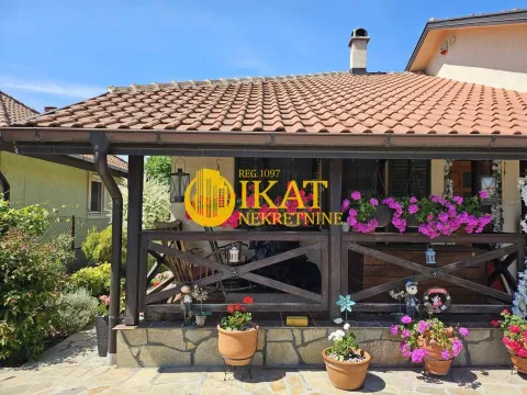 Kuća in Radiofar
