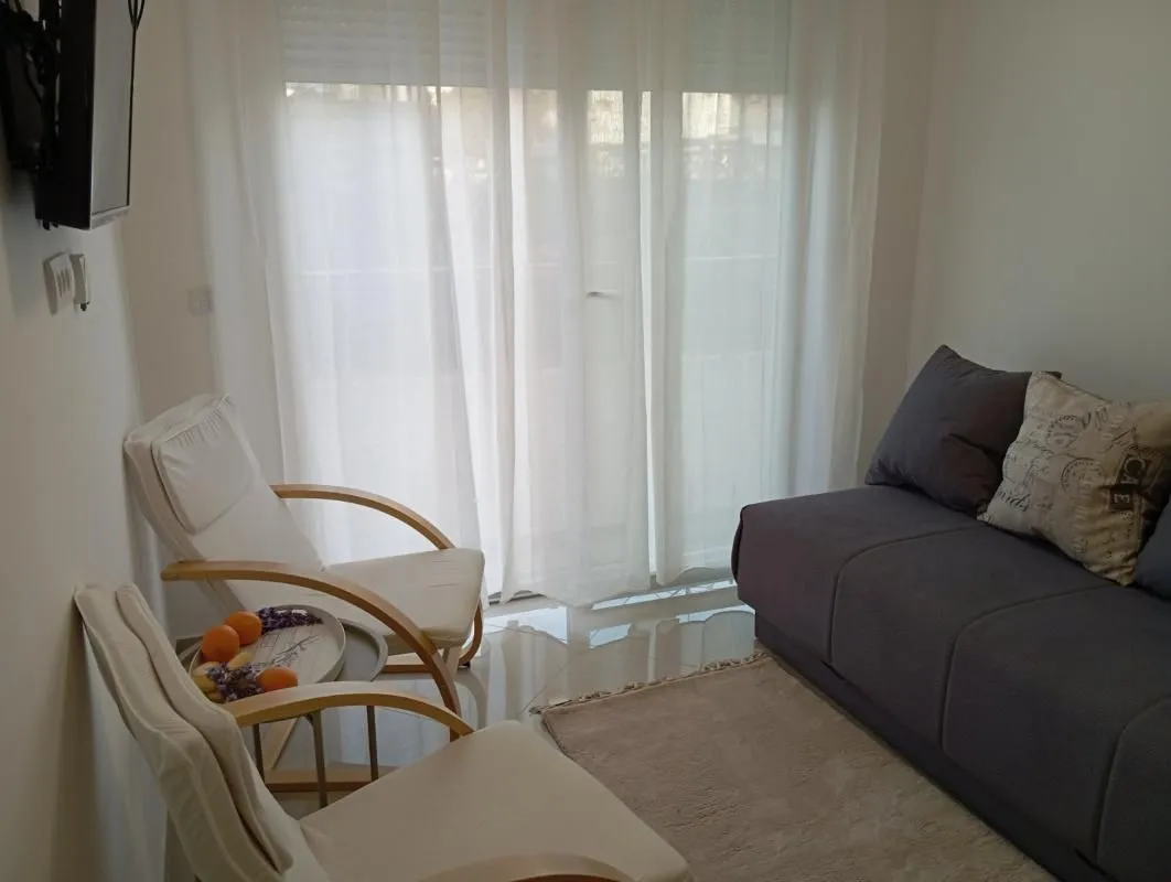 Sale, studio apartment, 40m², Šušanj, Bar