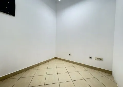 Rent, office space, 23m², Stari Aerodrom, Podgorica - image 3