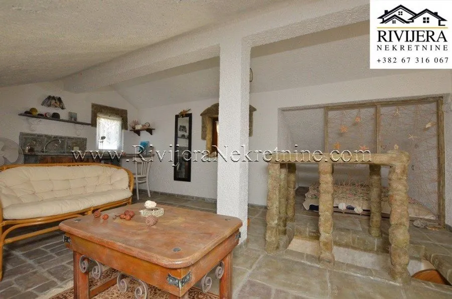 Prodaja, dvosoban stan, 80m², Đenovići, Herceg Novi