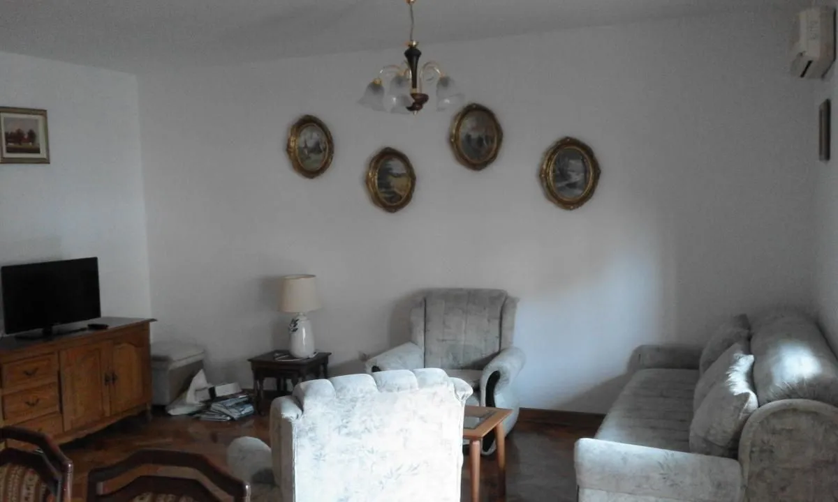 Prodaja, trosoban stan, 103m², Centar, Novi Sad