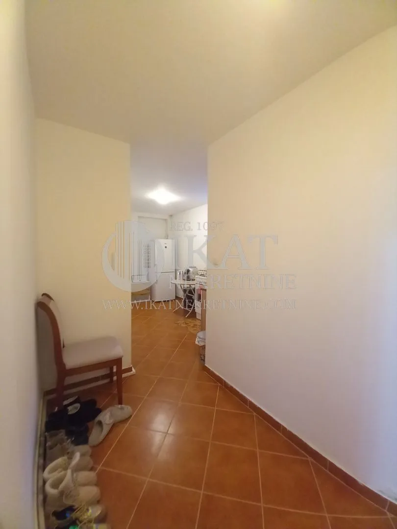 Sale, house, 397m², Petlovo Brdo, Beograd