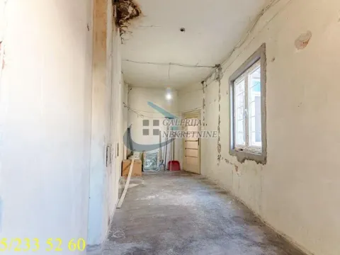 Prodaja, trosoban stan, 77m², Stari Grad, Beograd - image 13