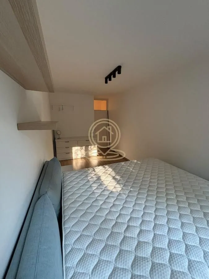 Izdavanje, trosoban stan, 60m², Mirijevo Sve Podlokacije, Beograd