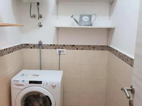 Izdavanje, jednosoban stan, 46m², Dobrota, Kotor - image 9