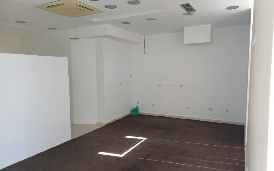Izdavanje, poslovni prostor, 52m², Zabjelo, Podgorica