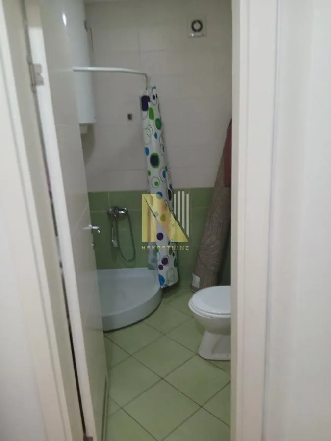 Izdavanje, jednosoban stan, 37m², Grbavica, Novi Sad Sve Podlokacije