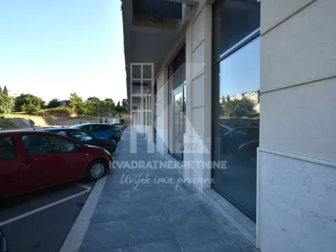 Izdavanje, poslovni prostor, 23m2, Ljubović, Podgorica Izdavanje, poslovni prostor, 23m2, Ljubović, Podgorica