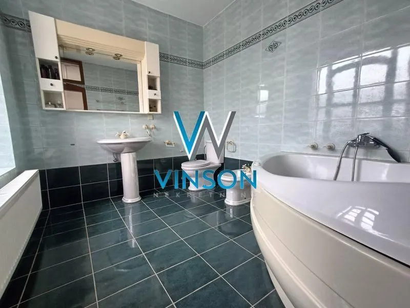 Rent, office space, 950m², Adamovićevo Naselje, Novi Sad Sve Podlokacije