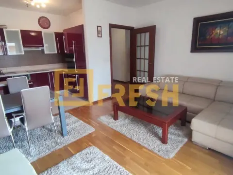 Izdavanje, dvosoban stan, 72m², City Kvart, Podgorica