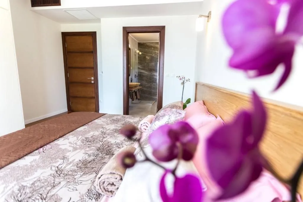 Prodaja, kuća, 490m², Đenovići, Herceg Novi