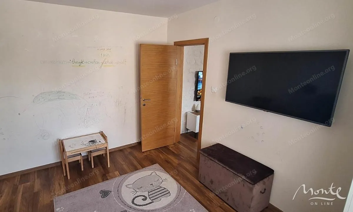 Prodaja, trosoban stan, 89m², Podgorica, Crna Gora
