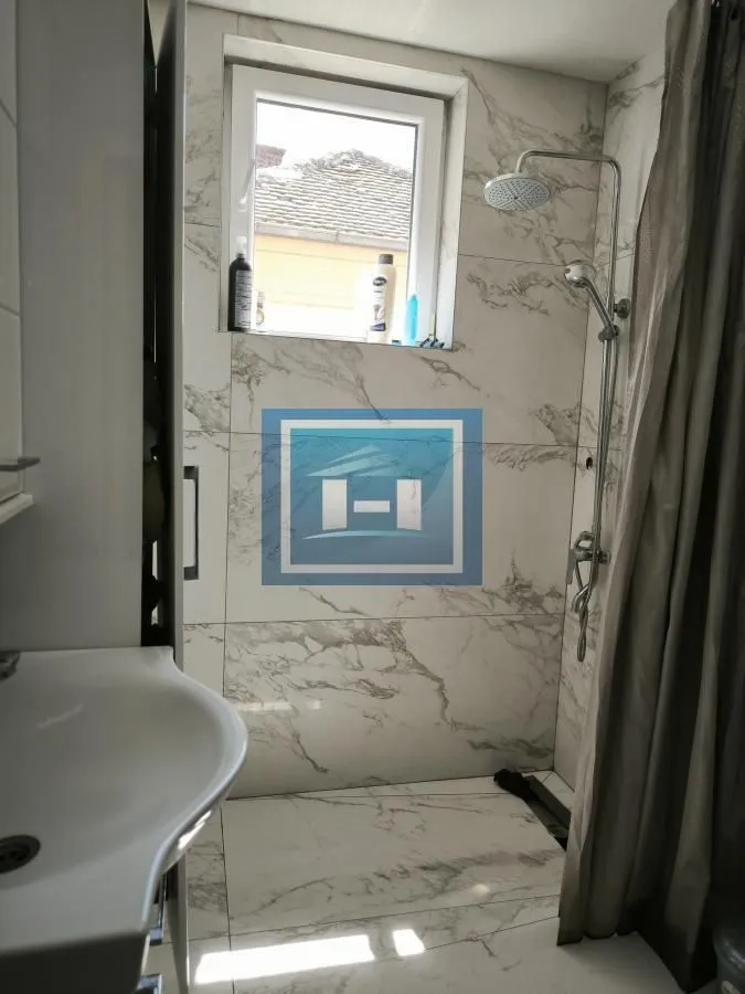 Prodaja, kuća, 528m², Centar, Ćuprija