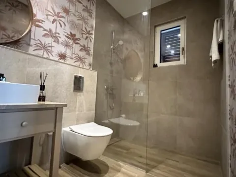 Prodaja, garsonjera, 40m², Radovići, Tivat - image 7