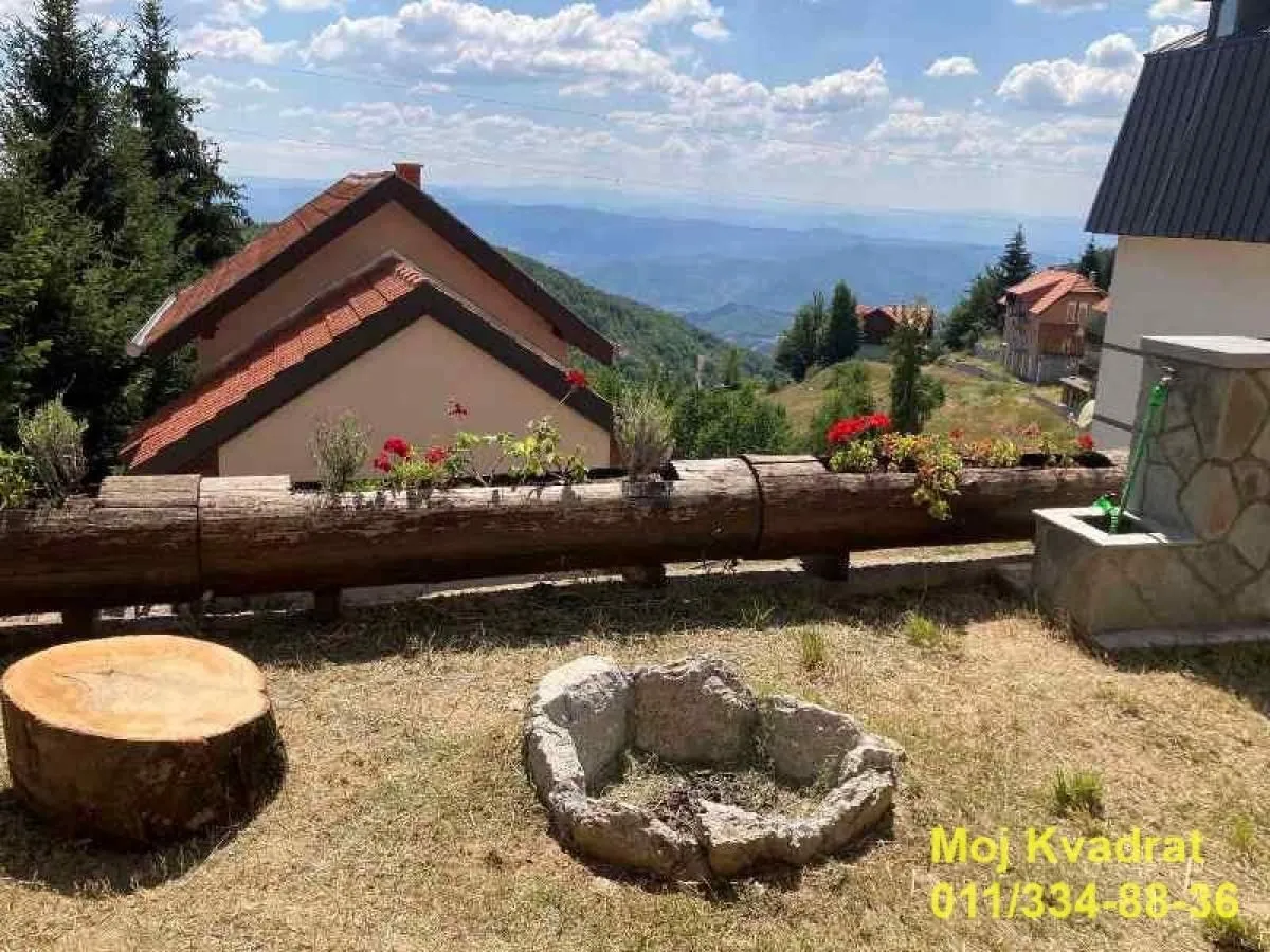 Prodaja, trosoban stan, 98m², Kraljevi Čardaci, Kopaonik