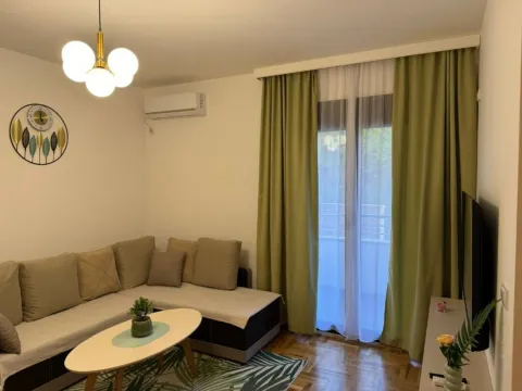 Rent, one bedroom apartment, 48m², Bečići, Budva