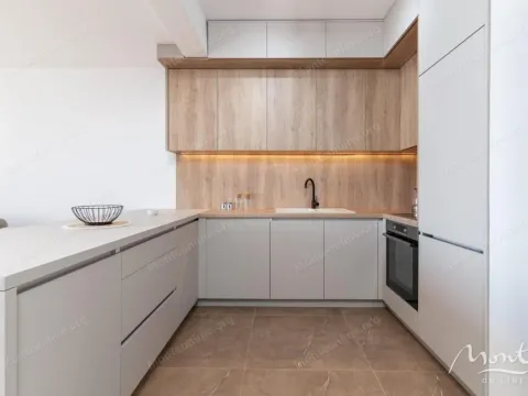 Sale, two bedroom apartment, 67m², Sveti Stefan, Budva - image 4