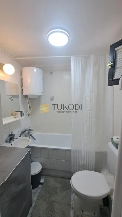 Izdavanje, jednosoban stan, 43m², Liman 2, Novi Sad Sve Podlokacije