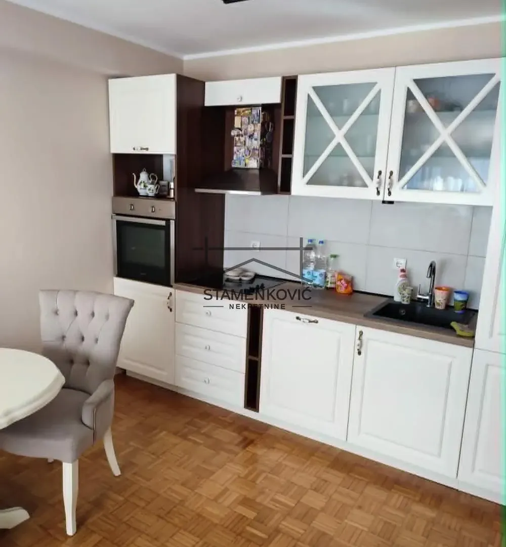 Rent, three bedroom apartment, 51m², Rotkvarija, Novi Sad Sve Podlokacije