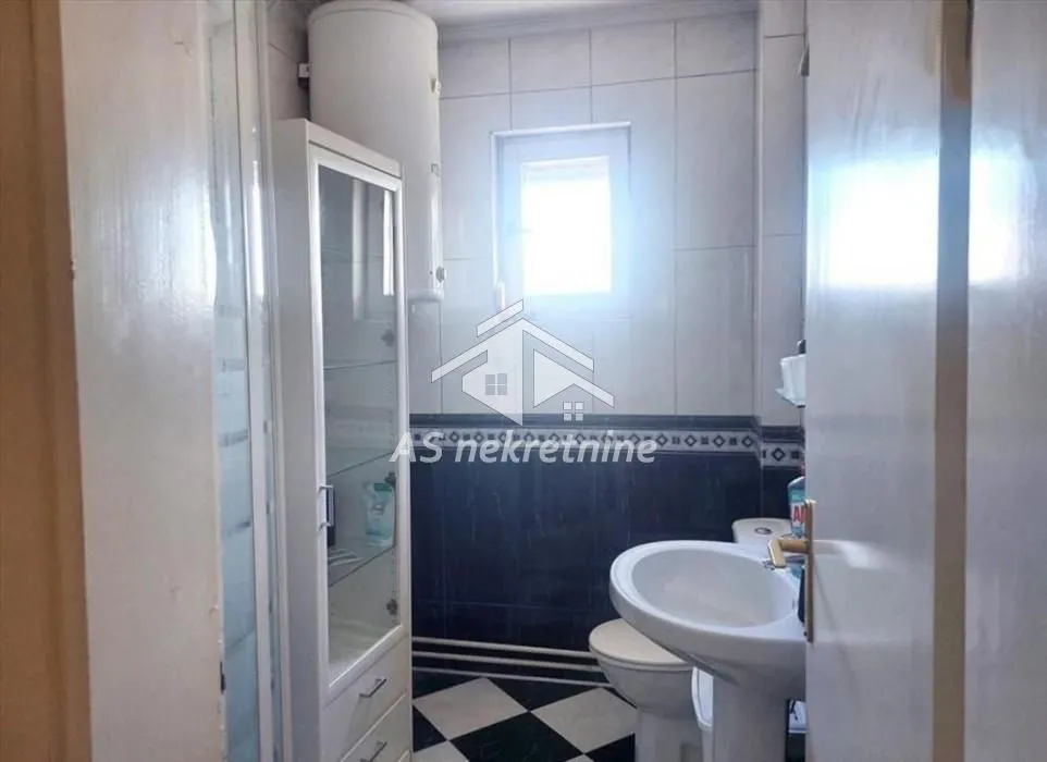Prodaja, četvorosoban stan, 140m², Savski Venac, Beograd