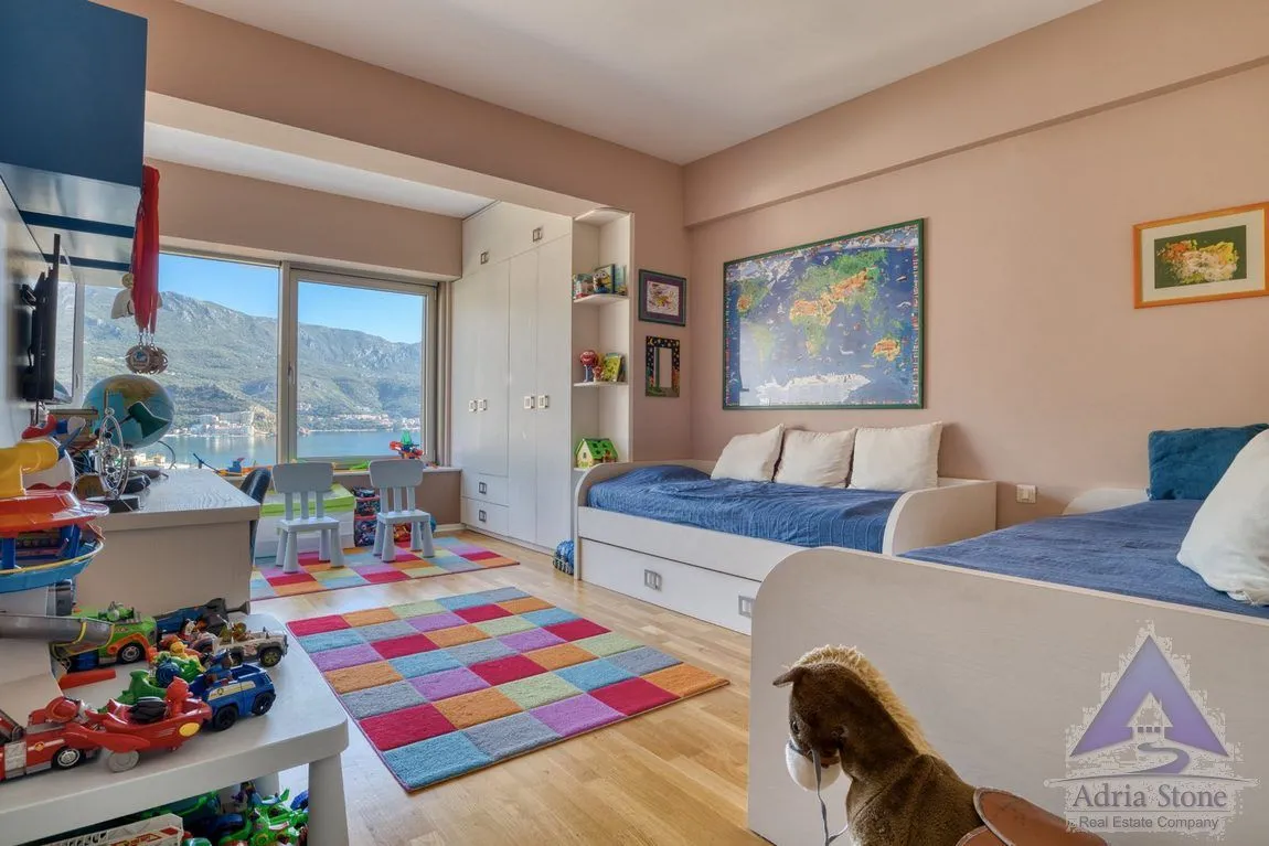 Sale, three bedroom apartment, 167m², Zavala, Budva