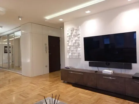 Izdavanje, stan, 180m², Stari Grad, Beograd - image 5