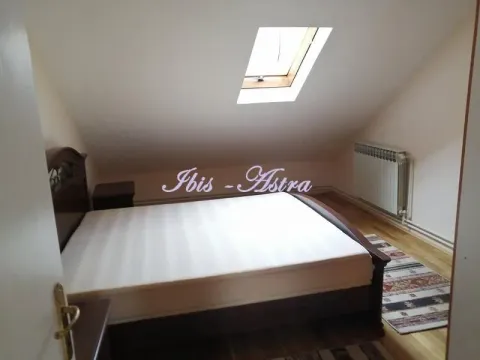 Izdavanje, četvorosoban stan, 154m², Savski Venac, Beograd - image 7