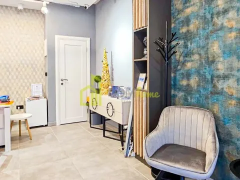 Prodaja, poslovni prostor, 35m², Stari Aerodrom, Podgorica - image 5