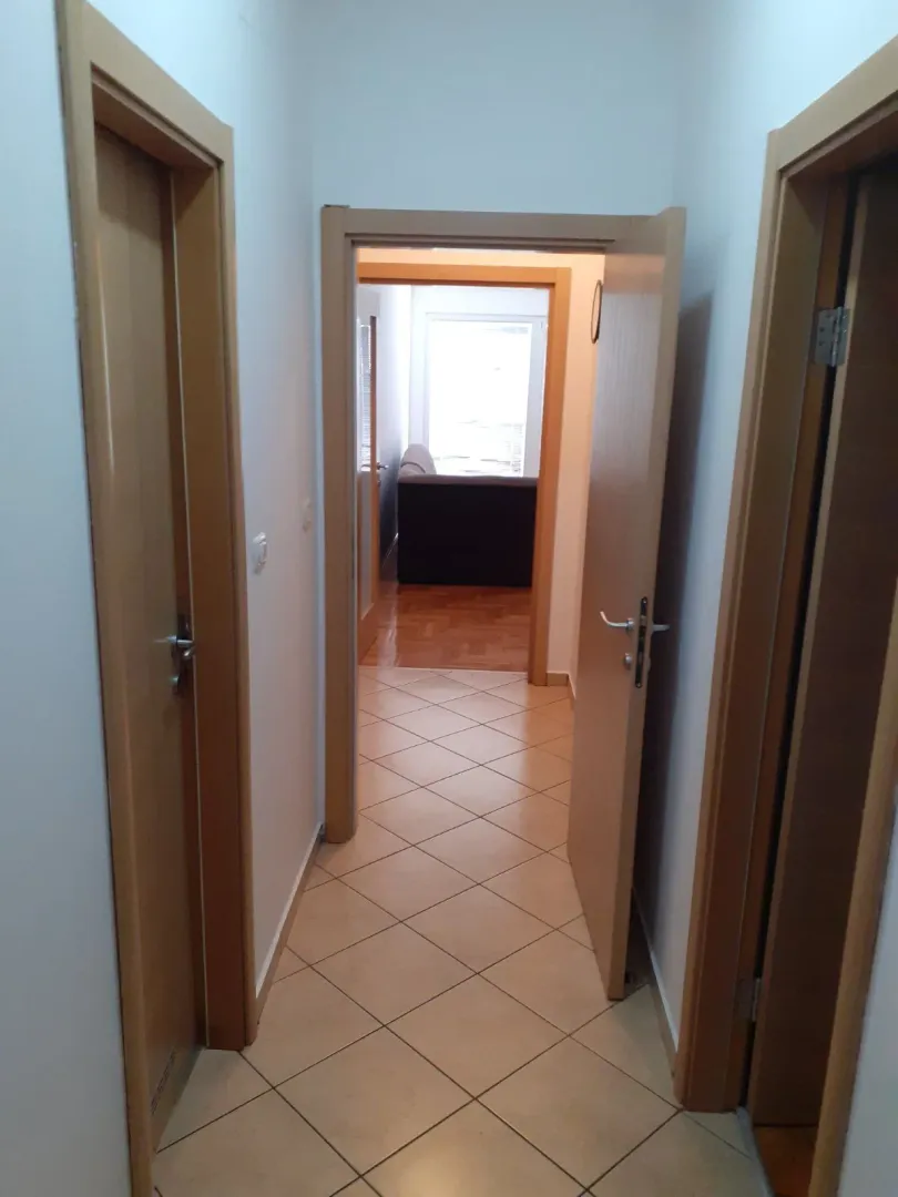 Prodaja, dvosoban stan, 75m², Integralovo, Nikšić