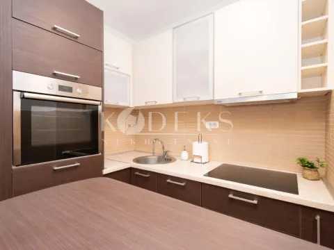 Izdavanje, jednosoban stan, 43m², City Kvart, Podgorica - image 4
