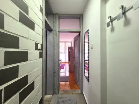 Izdavanje, stan, 24m², Blok 5, Podgorica - image 4